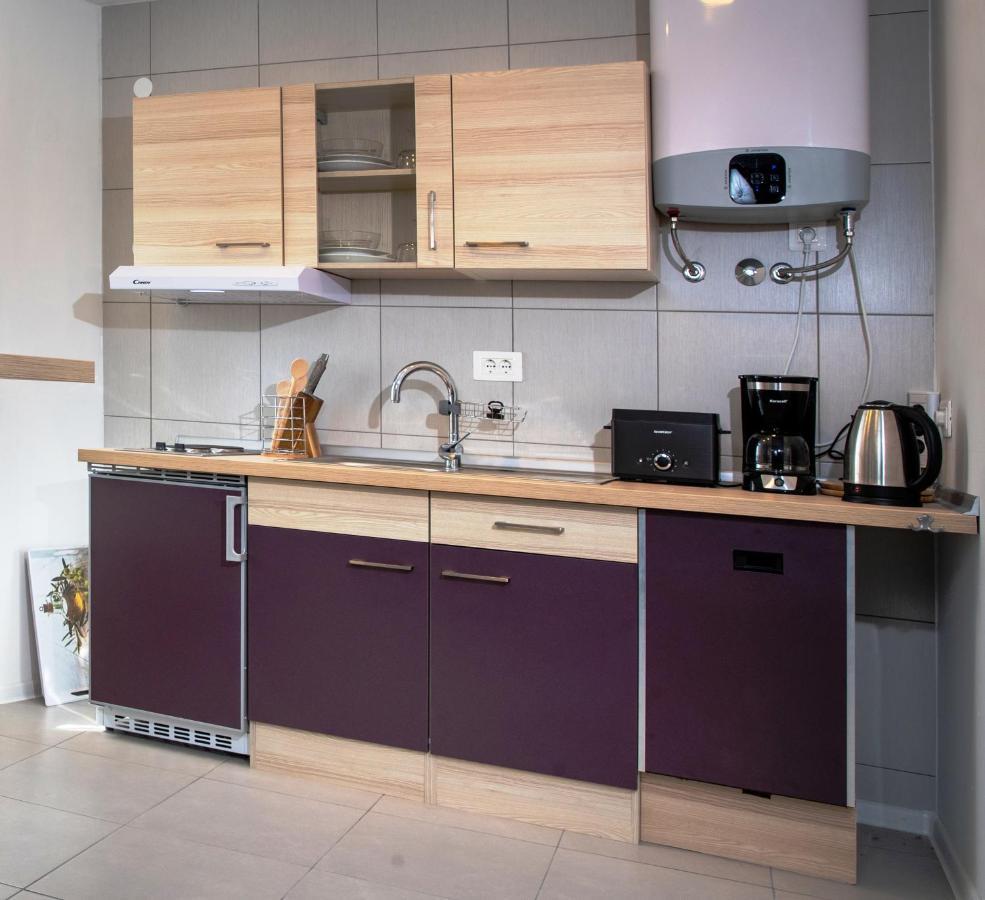 Crystal Deluxe Apartment